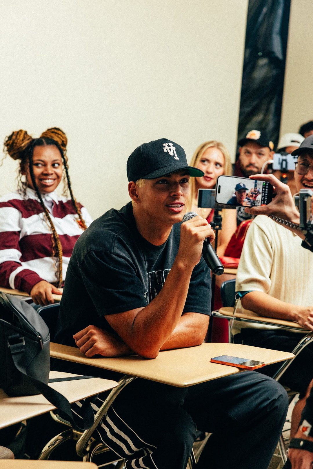 Behind-the-scenes moment at Streamer University, day 2